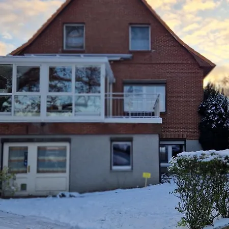 Schwerin-zippendorf Mit Sauna Und Strandnaehe, 4 Km Bis Zur * Ostorfer Hals