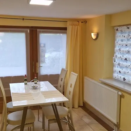 Schwerin-zippendorf Mit Sauna Und Strandnaehe, 4 Km Bis Zur Appartement *